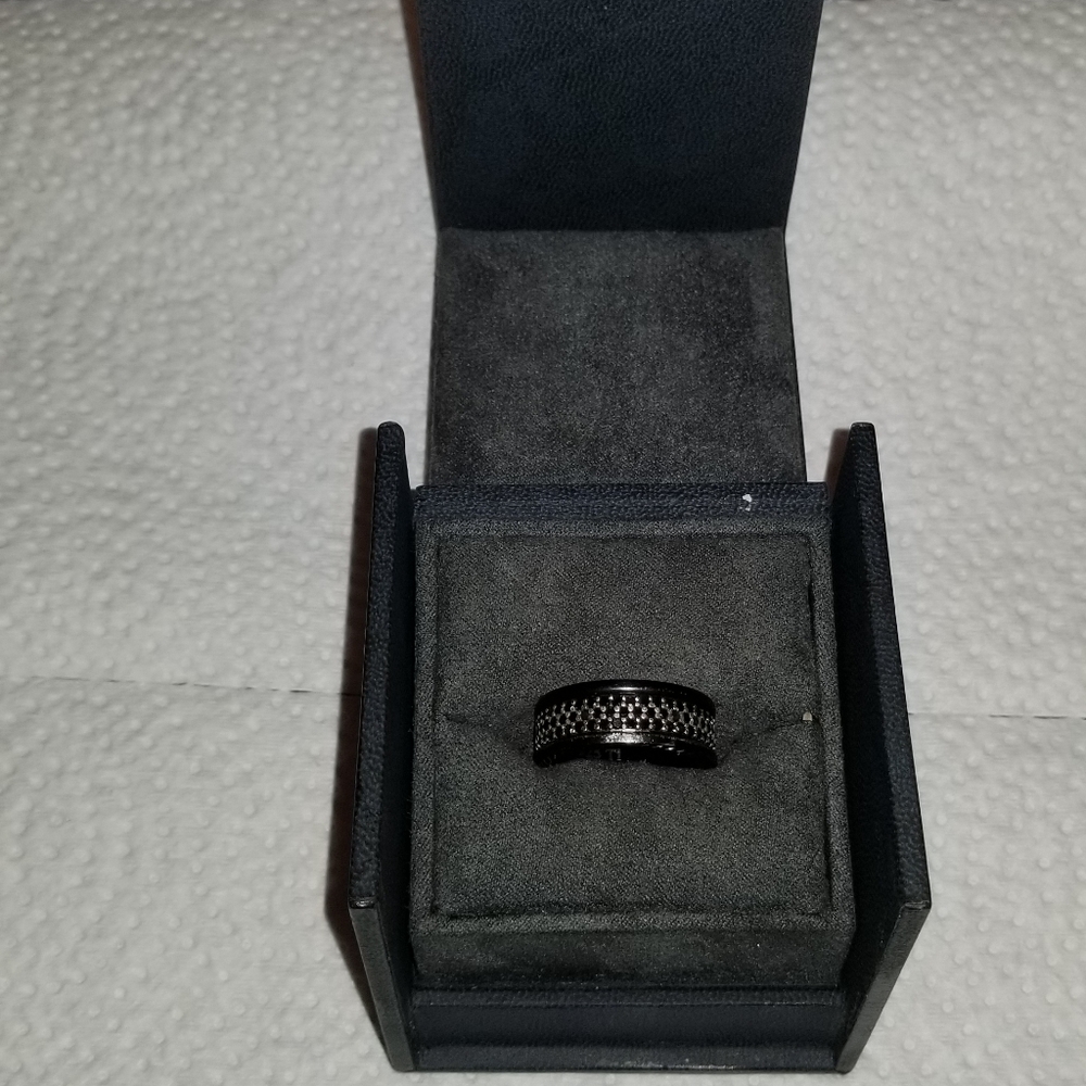 David yurman 3row Black titanium & sterling silver, Black Diamonds 2.45 ct wt.